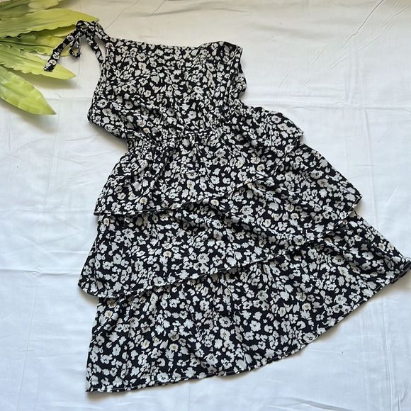 ⭐️One Shoulder Boho Floral Elastic Waist Tiered Ruffle A Line Flowy Dress⭐️ - Picture 9 of 10